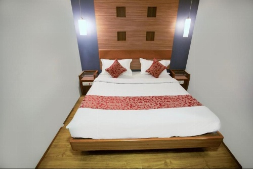 Hotel Maneck Residency image 18