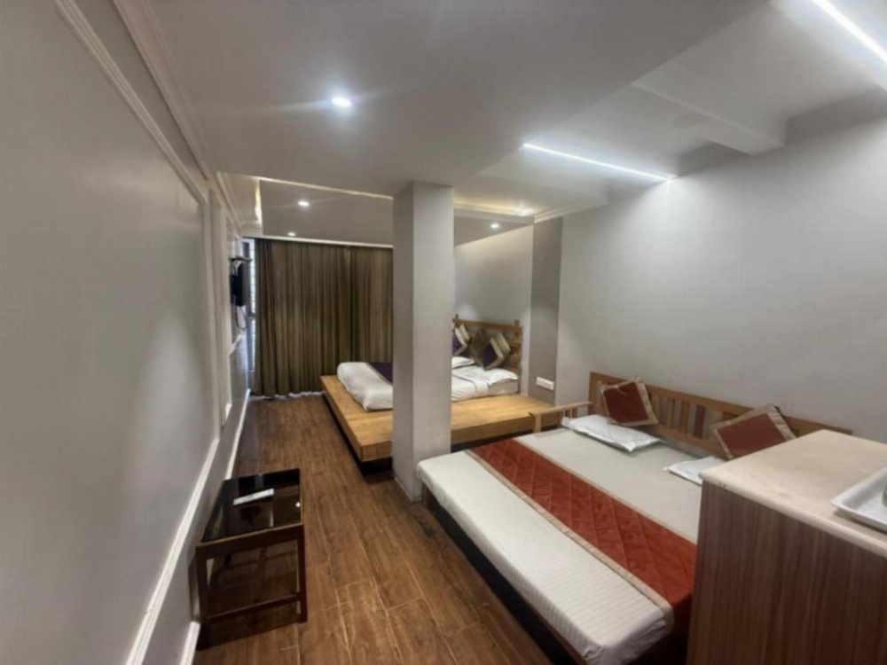 Deluxe Four Bed Room