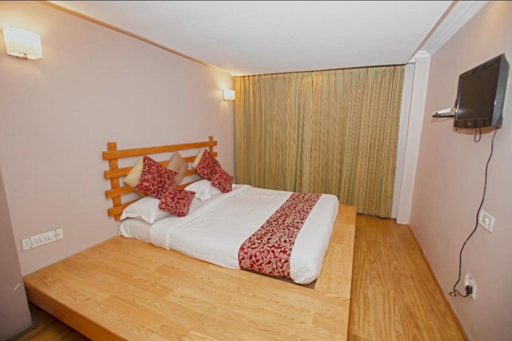 Room image 4